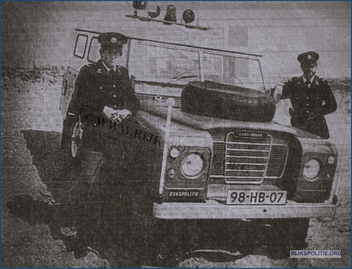 VRTG Landrover rdw78 Crosbromjeep Schipluiden2 bw (7V)WM