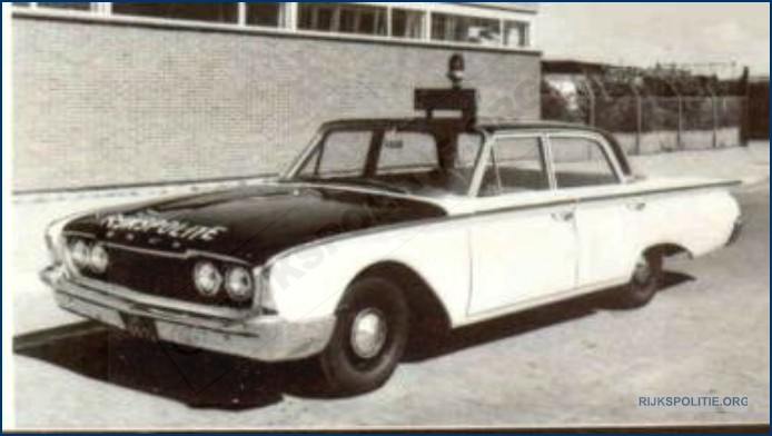 VRTG 45 60 VSA 1960 Ford Fairlane  bw (7V)W