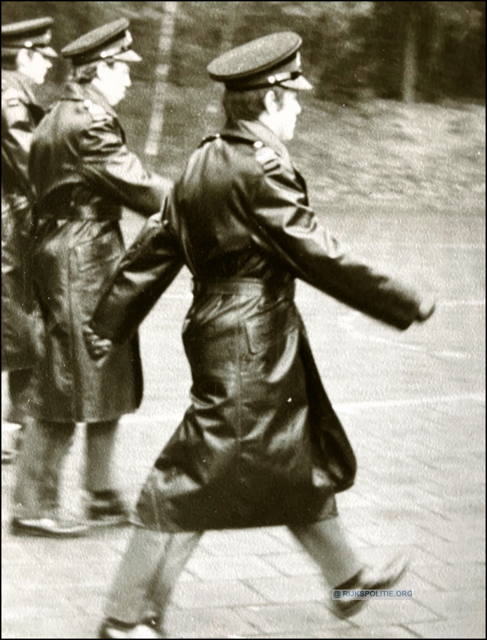 OPLS Horn 1975 klasC Labruyére  D2 (4)  bw(7V)