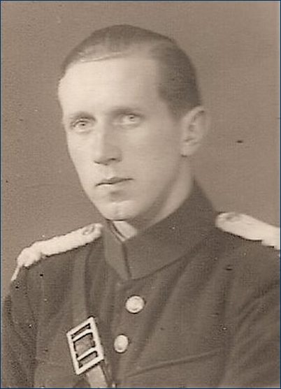 Archief Scheper 1946 21 jaar bw(7V)