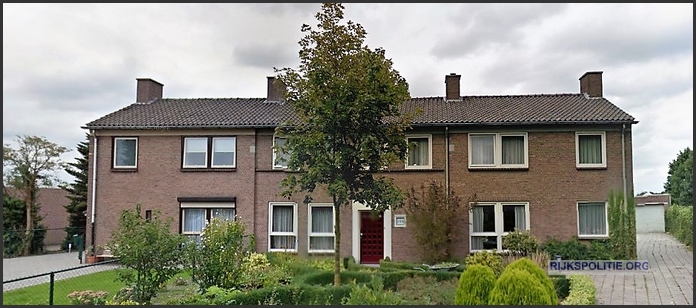 GRP Berghem Groepsbureus Burgm. van Erpstraat 29 anno 2014 (bw)(7V)