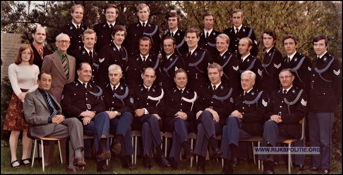 GRP Heerhugowaard 1975 groepsfoto Kalb bw(7V)