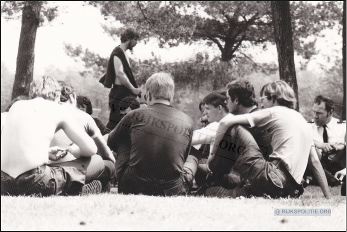 Bovensmillde Krechting 56 00050  bw(7K)