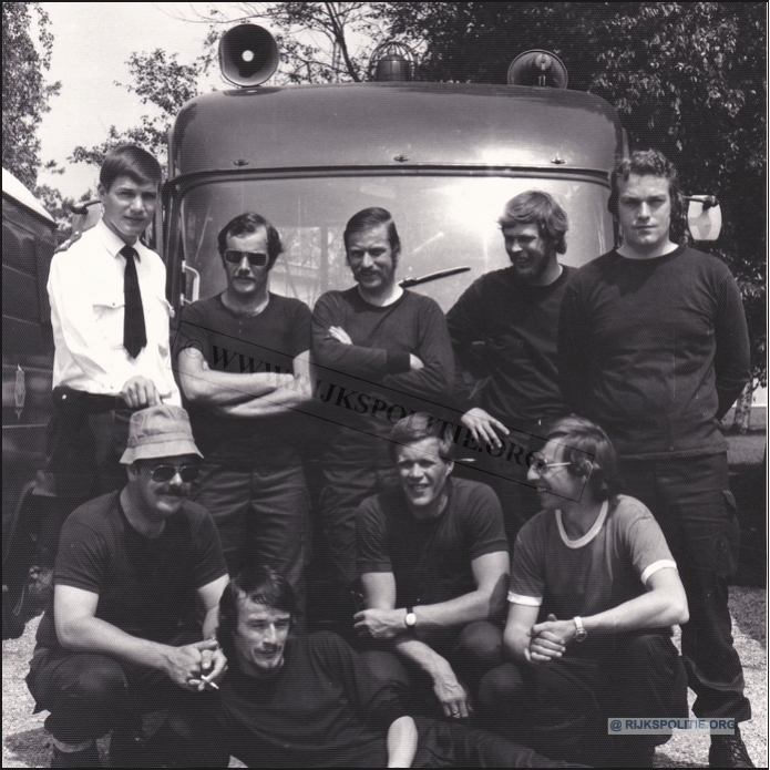 Bovensmillde Krechting 63 00076  bw(7K)