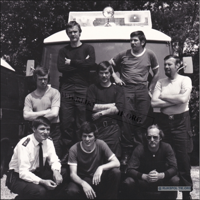 Bovensmillde Krechting 65 00078  bw(7K)