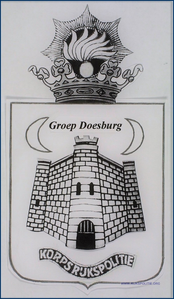 GRP Doesburg DDV066 Logo boek bw(7V)