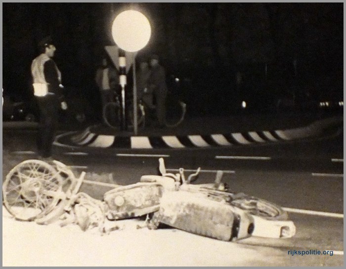 RPGRP Wijk bij Duurstede Cothen dodelijk verkeersongeval 1979 bk (7V)