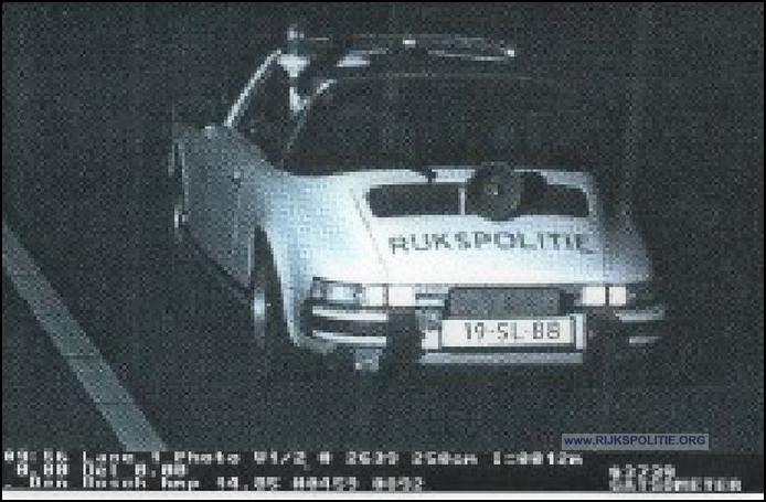 Porsche 911 12.52 77 19 SL 88 s3 bw(7V)