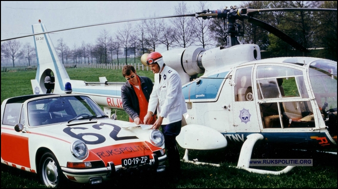 Porsche 911 12.62 73 00 19 ZP jj met heliproef pasen 1973 BW(7V)