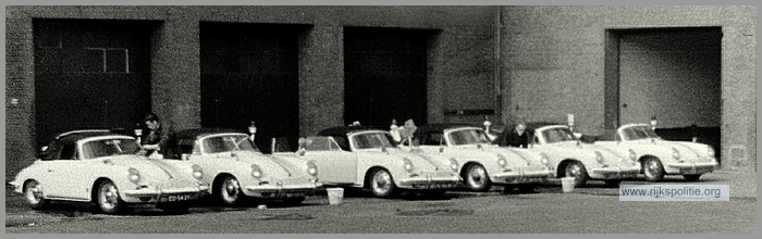 FB Groep 356 Serie Porsches voor de wasbeurt -2 Fred(7V)