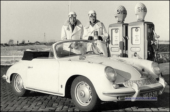 Porsche 356 2710 62 HG 12 29 Wieringa (2) bw(7V)