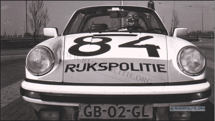 Porsche 911 12.84 80 GB 02 GL Aalbers (2)  bw(7V)