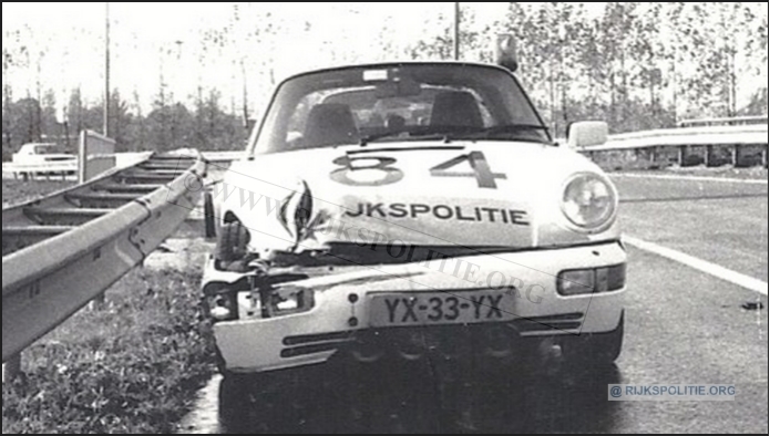 Porsche 911 12.84 90 YX 33 YX  kdh schade  bw(7V)