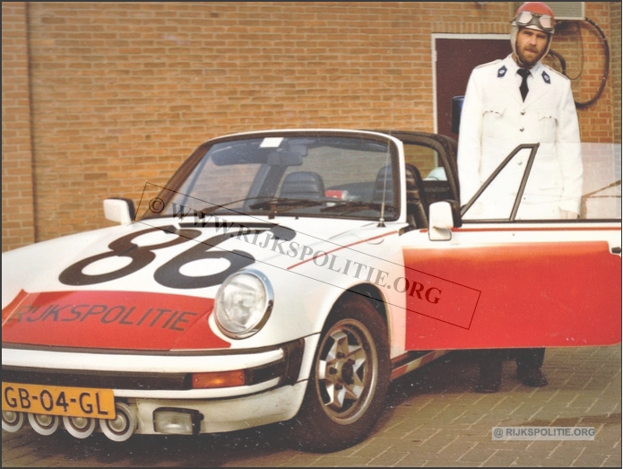 Porsche 911 12.86 80 GB 04 GL Fotoboek pdg  bw(7V)