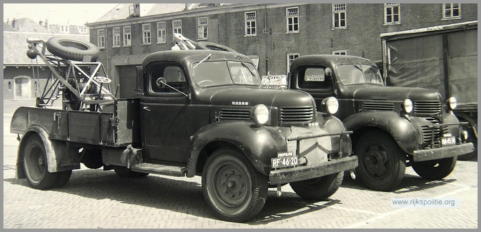 SBV GBD FE Kraanwagen PF-46-20 Rxxxx & NA-45-34 R4806 Dodge (1965-02-07) (104) Ernst(7V)