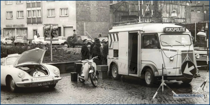 VKS Bilthoven Archief de Groot SBV Stuttgart (5) MU 00 79 bw (7V)