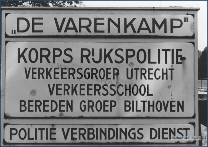 VKS Overzicht 03 FB2 Gebouwen varenkampBord1976.6 bw (7V)