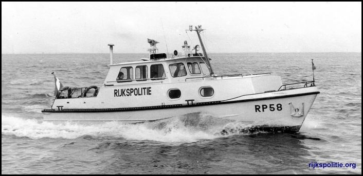 RPtW Boot RP58 3 cs op volle zee (VV)