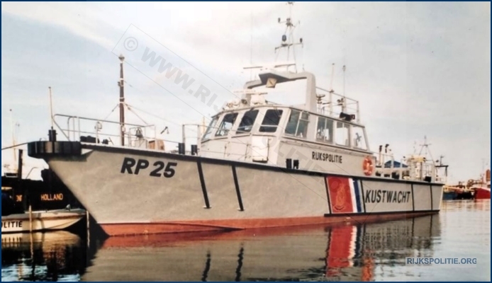 Kustwacht RP25 3 vroeger 3 Mooij  bw (7V)W