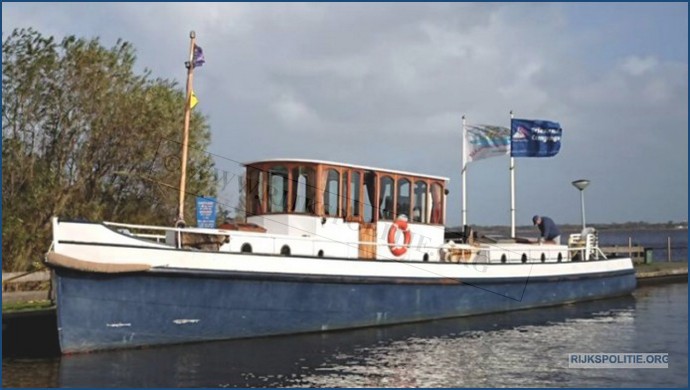 RPtW Vaartuigen RP71 1 RP16 4 Amsterdam Zandstra 2  bw (7V)