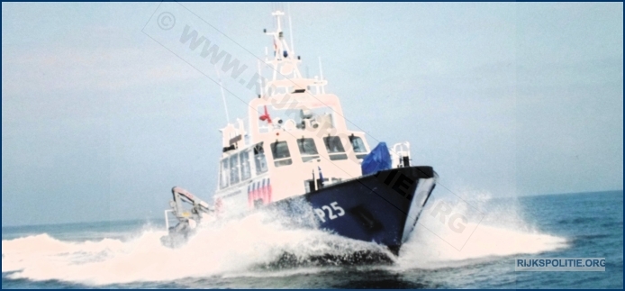 RP25 3 Mooij S2330La SAM 1355  bw (7V)W