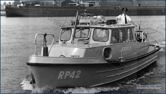 RPtW Boot RP42 2 NPMa bw (7V)WM